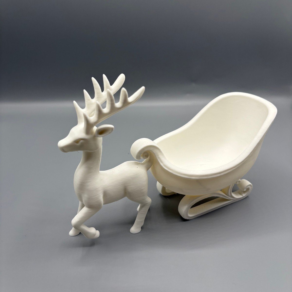 Centro de Mesa Navideño Trineo con Reno Decorativo - foto 4