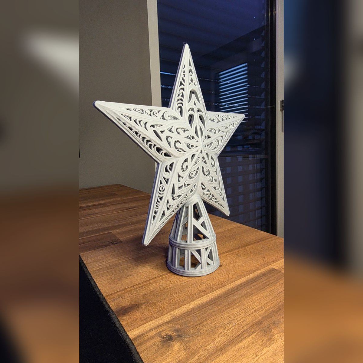 Estrella Punta de Árbol de Navidad Calada 22 cm - foto 3